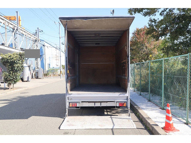 いすゞエルフパネルバン小型（2t・3t）[写真07]