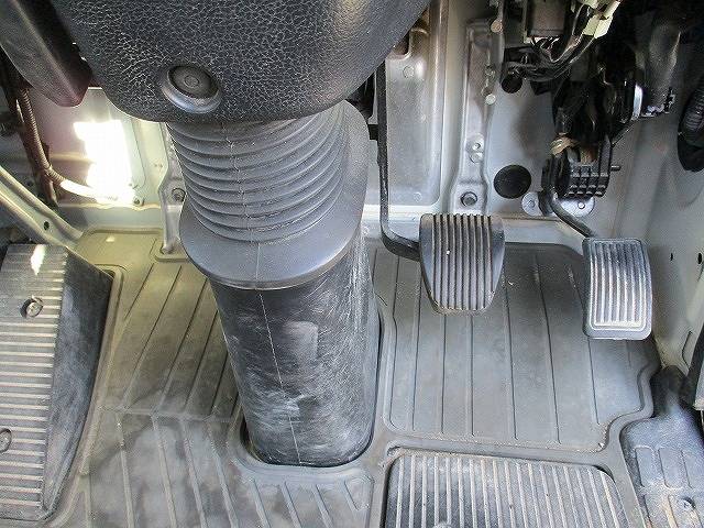 日野レンジャークレーン4段中型（4t）[写真07]