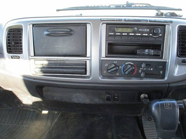 日野レンジャークレーン4段中型（4t）[写真09]