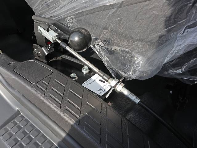 日野レンジャー散水車中型（4t）[写真35]