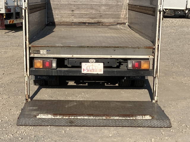 三菱ふそうキャンターアルミブロック小型（2t・3t）[写真16]