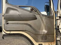 三菱ふそうキャンターアルミブロック小型（2t・3t）[写真27]