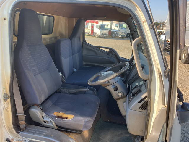 三菱ふそうキャンターアルミブロック小型（2t・3t）[写真30]