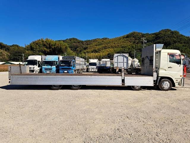 UDトラックスクオンアルミブロック大型（10t）[写真15]