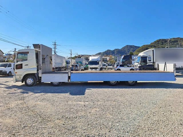 UDトラックスクオンアルミブロック大型（10t）[写真16]