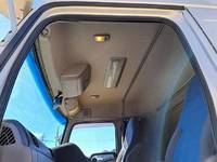 UDトラックスクオンアルミブロック大型（10t）[写真28]