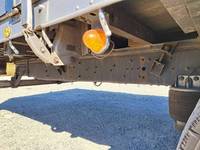 UDトラックスクオンアルミブロック大型（10t）[写真09]