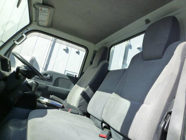 いすゞエルフ平ボディ小型（2t・3t）[写真11]