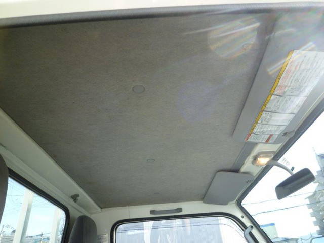 いすゞエルフ平ボディ小型（2t・3t）[写真14]