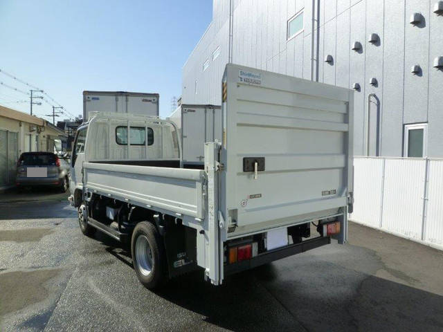 いすゞエルフ平ボディ小型（2t・3t）[写真02]