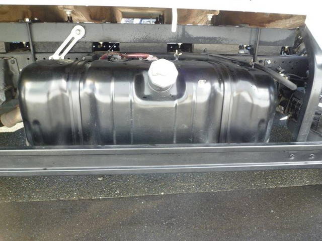 いすゞエルフ平ボディ小型（2t・3t）[写真35]