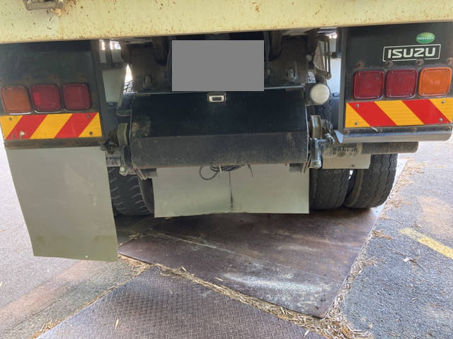 いすゞギガダンプ大型（10t）[写真13]
