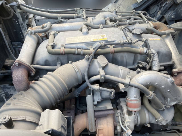 いすゞギガダンプ大型（10t）[写真15]