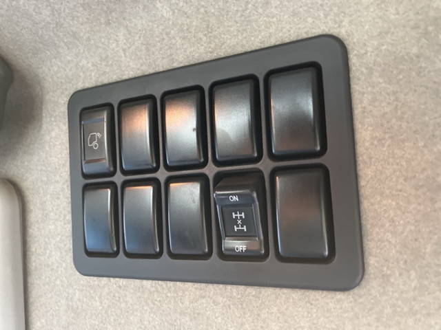 いすゞギガダンプ大型（10t）[写真28]