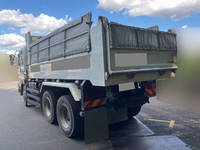 いすゞギガダンプ大型（10t）[写真02]