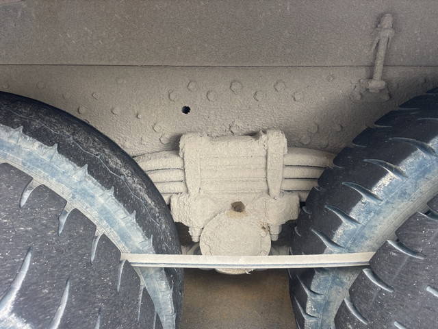 三菱ふそうスーパーグレートダンプ大型（10t）[写真13]