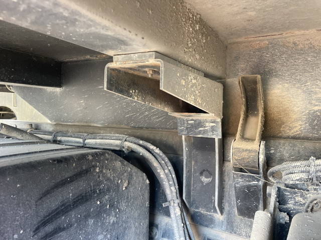 三菱ふそうスーパーグレートダンプ大型（10t）[写真16]