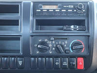 日野デュトロ平ボディ小型（2t・3t）[写真29]