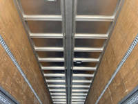 UDトラックスクオンアルミウイング大型（10t）[写真11]