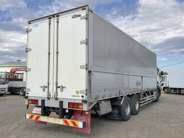 UDトラックスクオンアルミウイング大型（10t）[写真02]