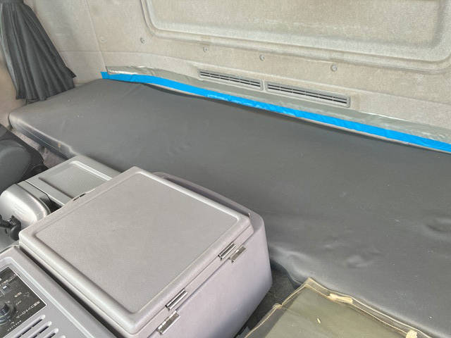 UDトラックスクオンアルミウイング大型（10t）[写真34]