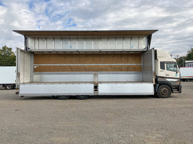 UDトラックスクオンアルミウイング大型（10t）[写真06]