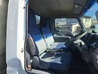 三菱ふそうキャンターアルミバン小型（2t・3t）[写真29]