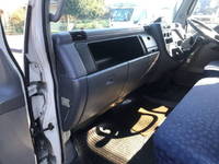 三菱ふそうキャンターアルミバン小型（2t・3t）[写真30]