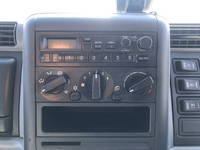 三菱ふそうキャンターアルミバン小型（2t・3t）[写真35]