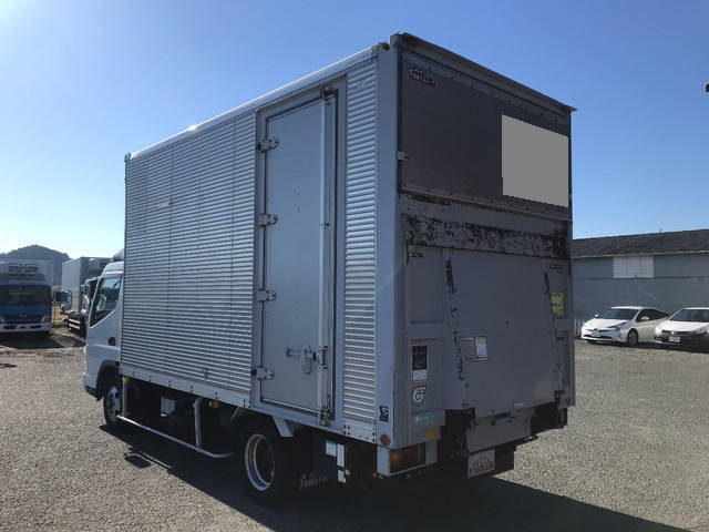 三菱ふそうキャンターアルミバン小型（2t・3t）[写真04]