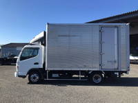 三菱ふそうキャンターアルミバン小型（2t・3t）[写真05]