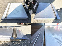 いすゞエルフアルミバン小型（2t・3t）[写真12]