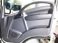 いすゞエルフアルミバン小型（2t・3t）[写真29]