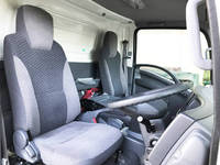 いすゞエルフアルミバン小型（2t・3t）[写真31]