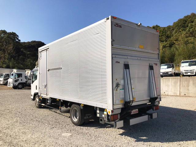 いすゞエルフアルミバン小型（2t・3t）[写真04]