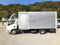 いすゞエルフアルミバン小型（2t・3t）[写真05]