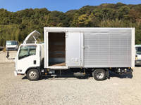 いすゞエルフアルミバン小型（2t・3t）[写真06]