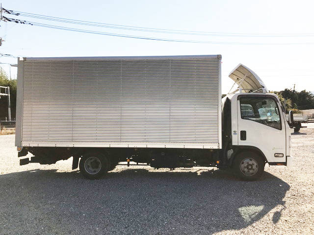 いすゞエルフアルミバン小型（2t・3t）[写真07]