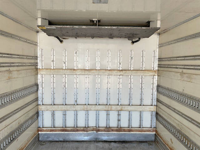 日野レンジャー冷凍車（冷蔵車）中型（4t）[写真15]