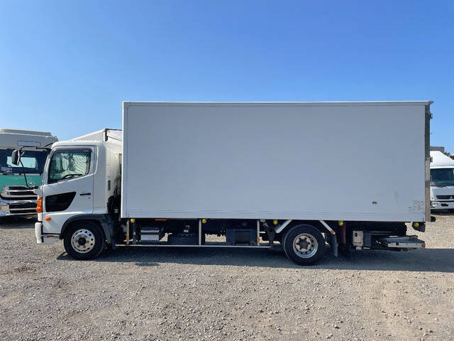 日野レンジャー冷凍車（冷蔵車）中型（4t）[写真05]