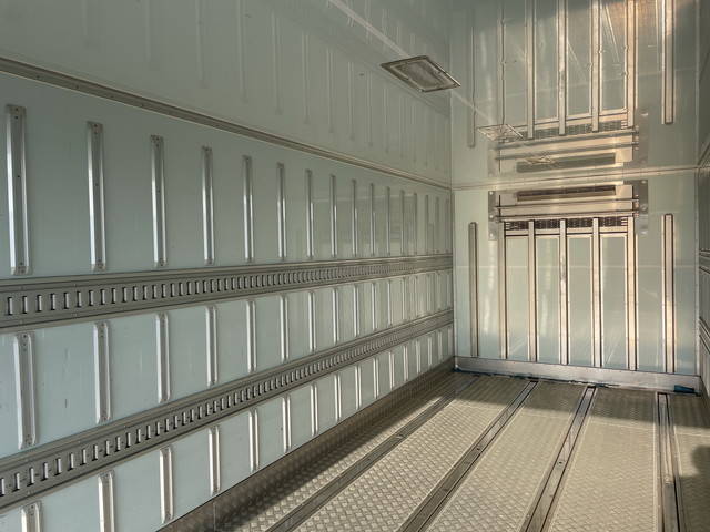 日野レンジャー冷凍車（冷蔵車）中型（4t）[写真10]