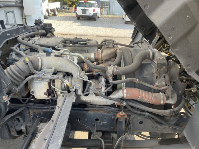 日野レンジャー冷凍車（冷蔵車）中型（4t）[写真23]