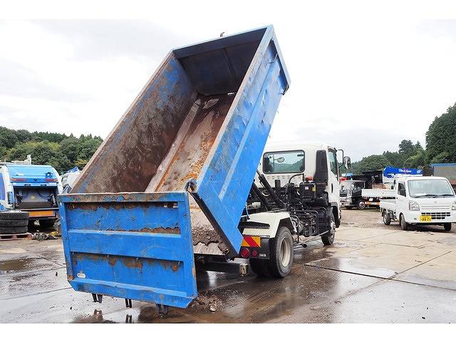 いすゞフォワードコンテナ専用車中型（4t）[写真14]