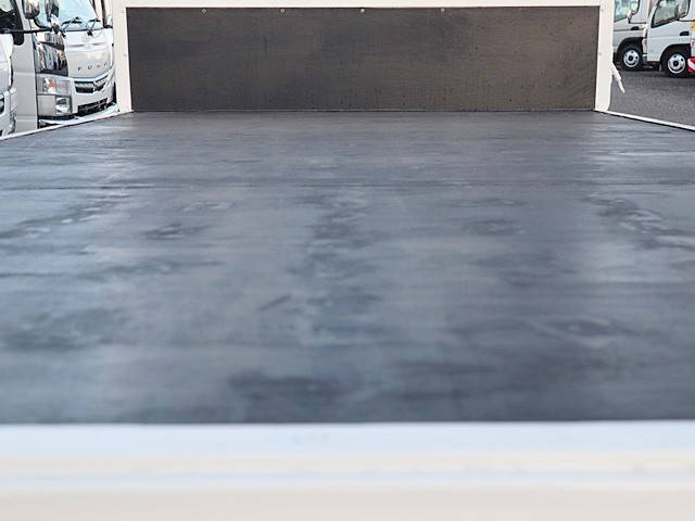 日野レンジャー平ボディ増トン（6t・8t）[写真11]