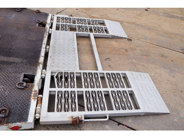 いすゞエルフセーフティローダー小型（2t・3t）[写真14]