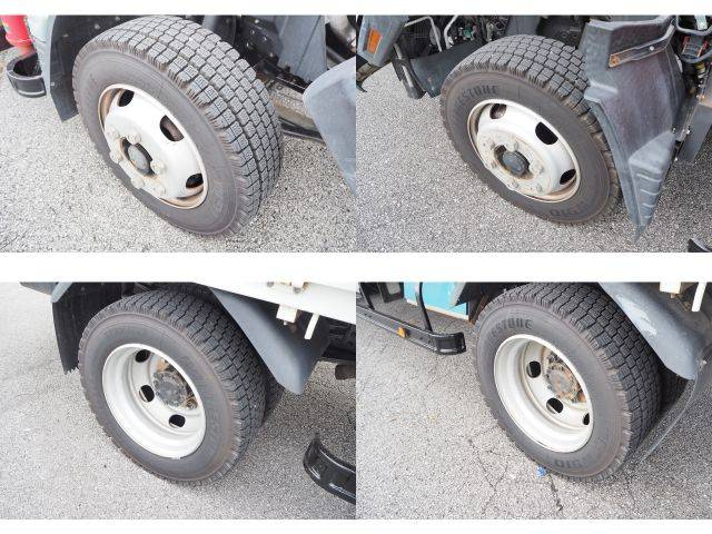 三菱ふそうキャンタークレーン4段小型（2t・3t）[写真21]