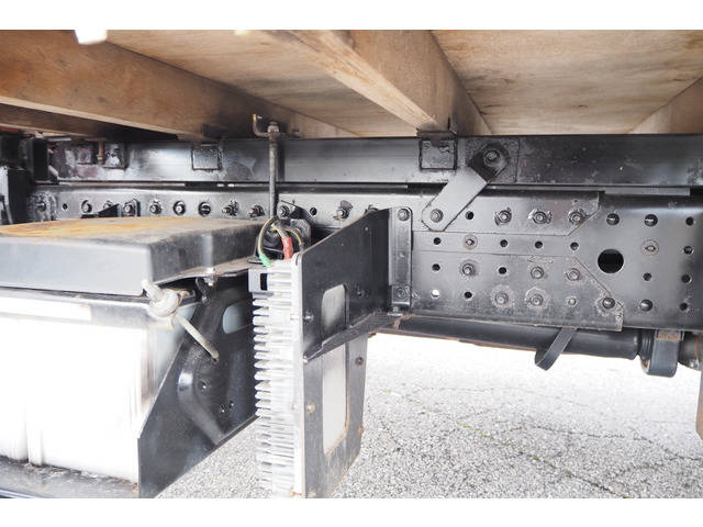 三菱ふそうキャンタークレーン4段小型（2t・3t）[写真25]