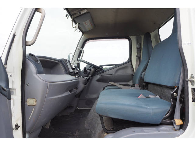 三菱ふそうキャンタークレーン4段小型（2t・3t）[写真32]