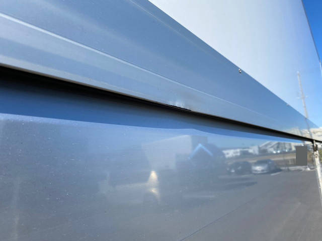 日野プロフィアパネルウイング大型（10t）[写真12]