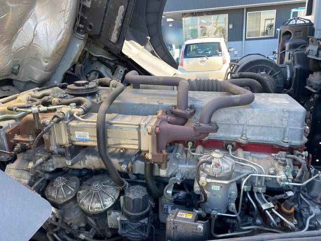 日野プロフィアパネルウイング大型（10t）[写真16]